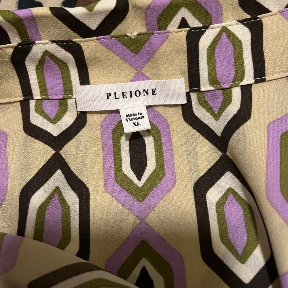 Pleione Abstract Print Button Down Blouse Xl - image 5